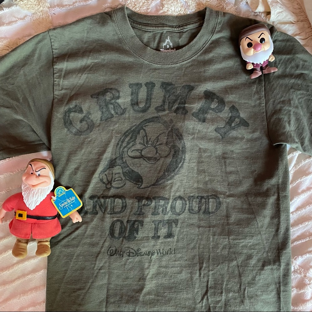 Disney Grumpy Graphic Tee Small